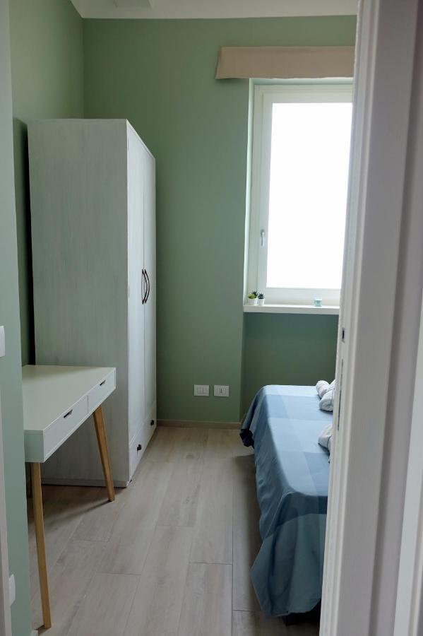 La Finestra Sul Mare Apartment Бари Екстериор снимка