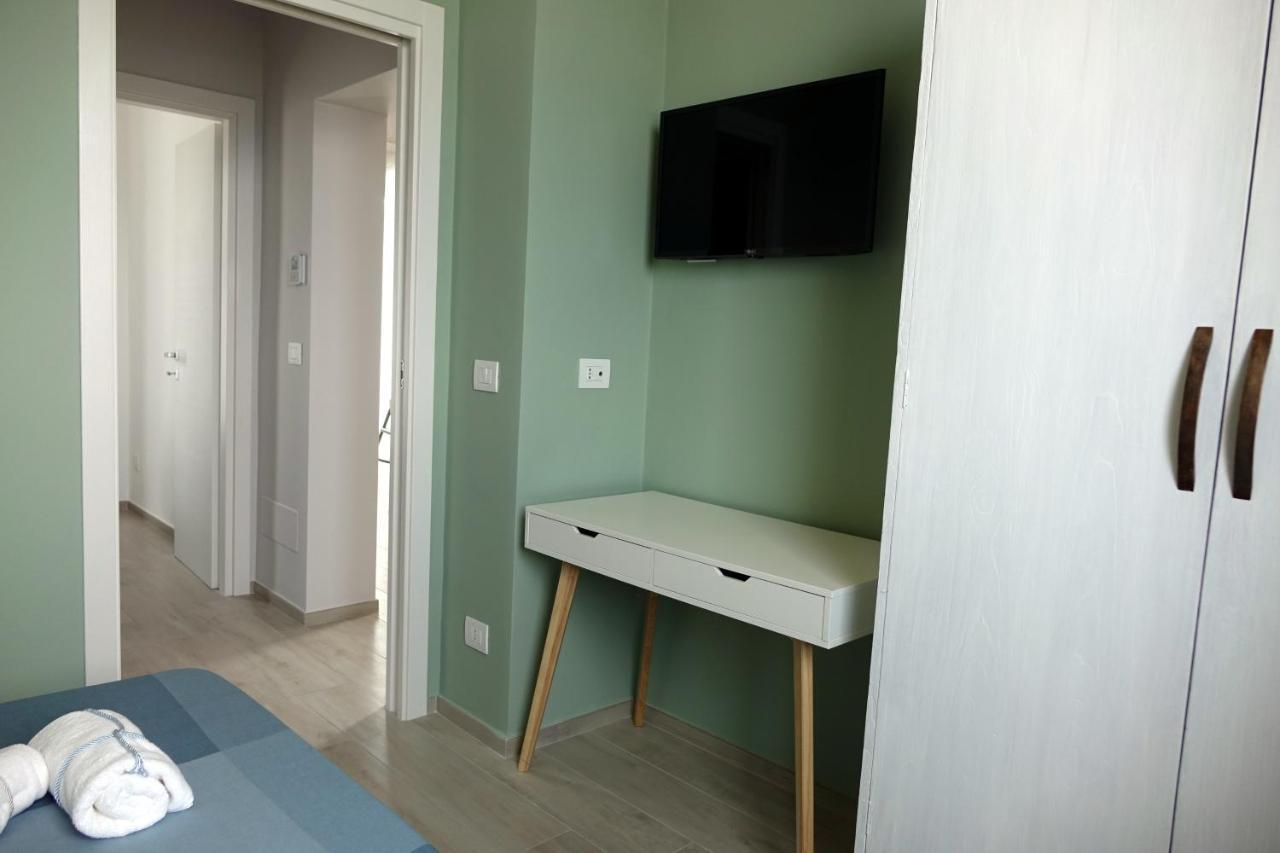 La Finestra Sul Mare Apartment Бари Екстериор снимка