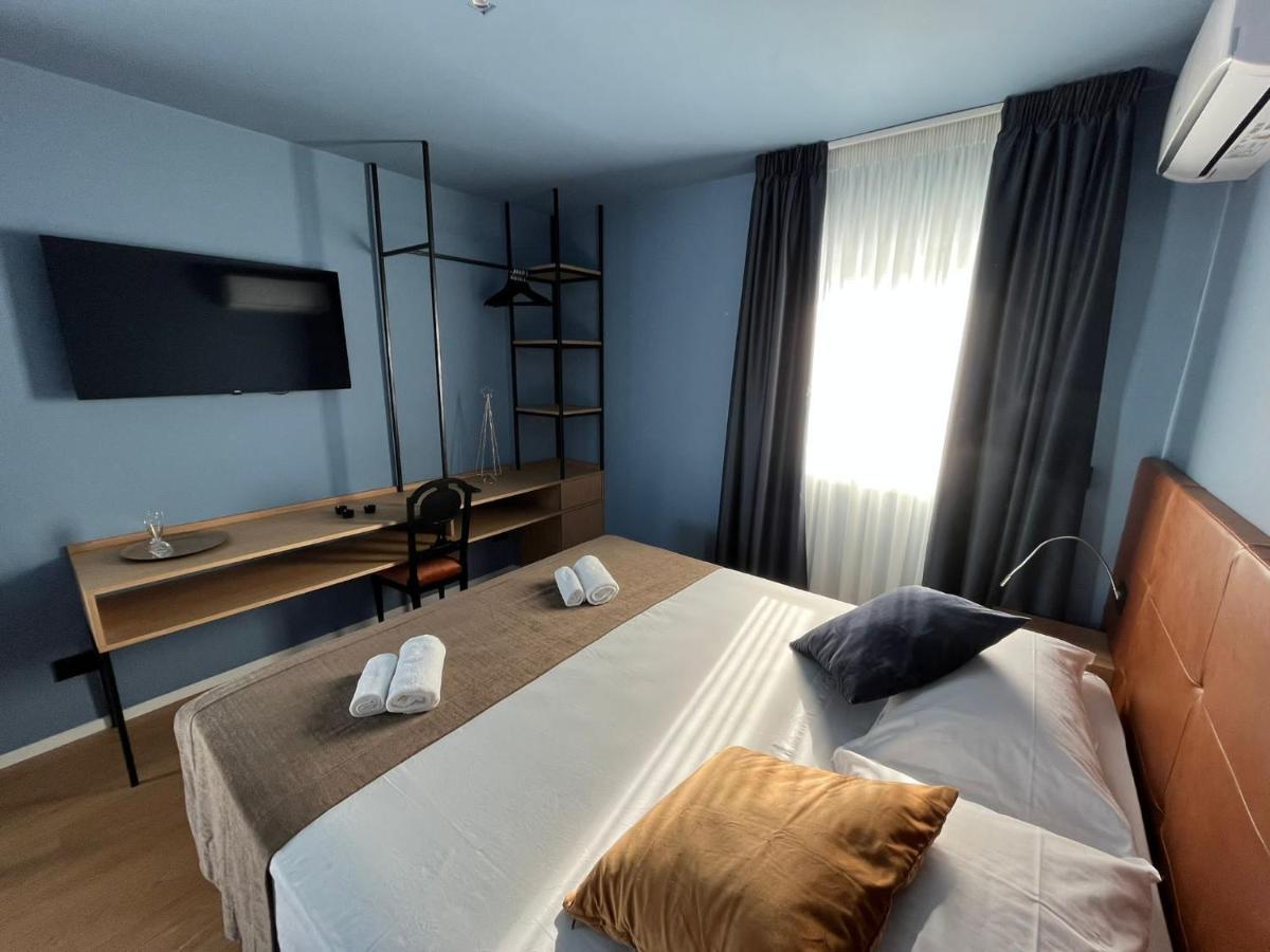 La Finestra Sul Mare Apartment Бари Екстериор снимка