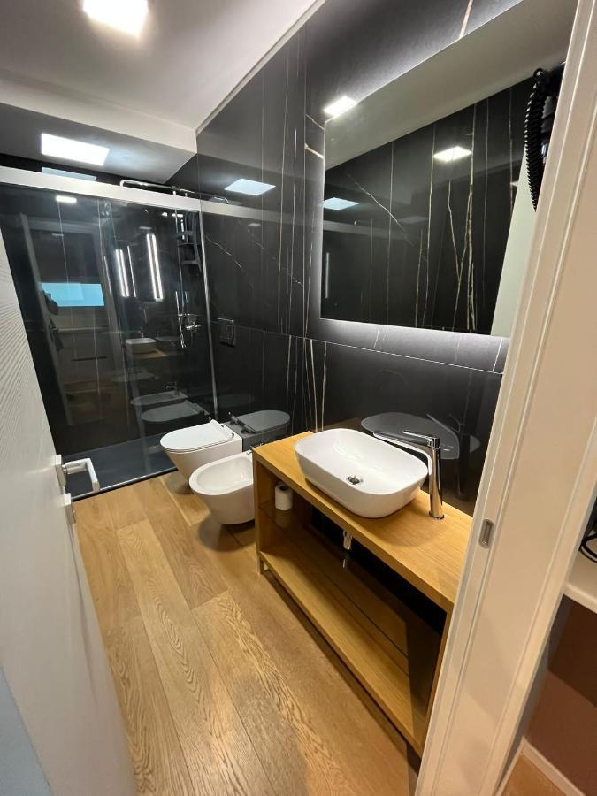 La Finestra Sul Mare Apartment Бари Екстериор снимка