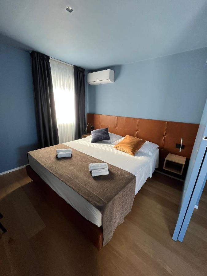 La Finestra Sul Mare Apartment Бари Екстериор снимка