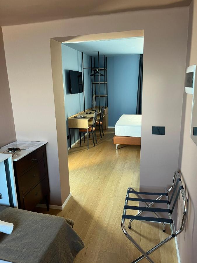 La Finestra Sul Mare Apartment Бари Екстериор снимка